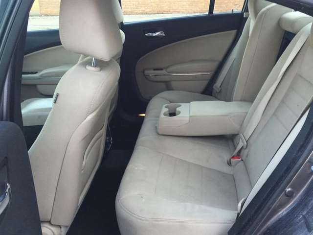 2014 Dodge Charger SE 4dr Sedan